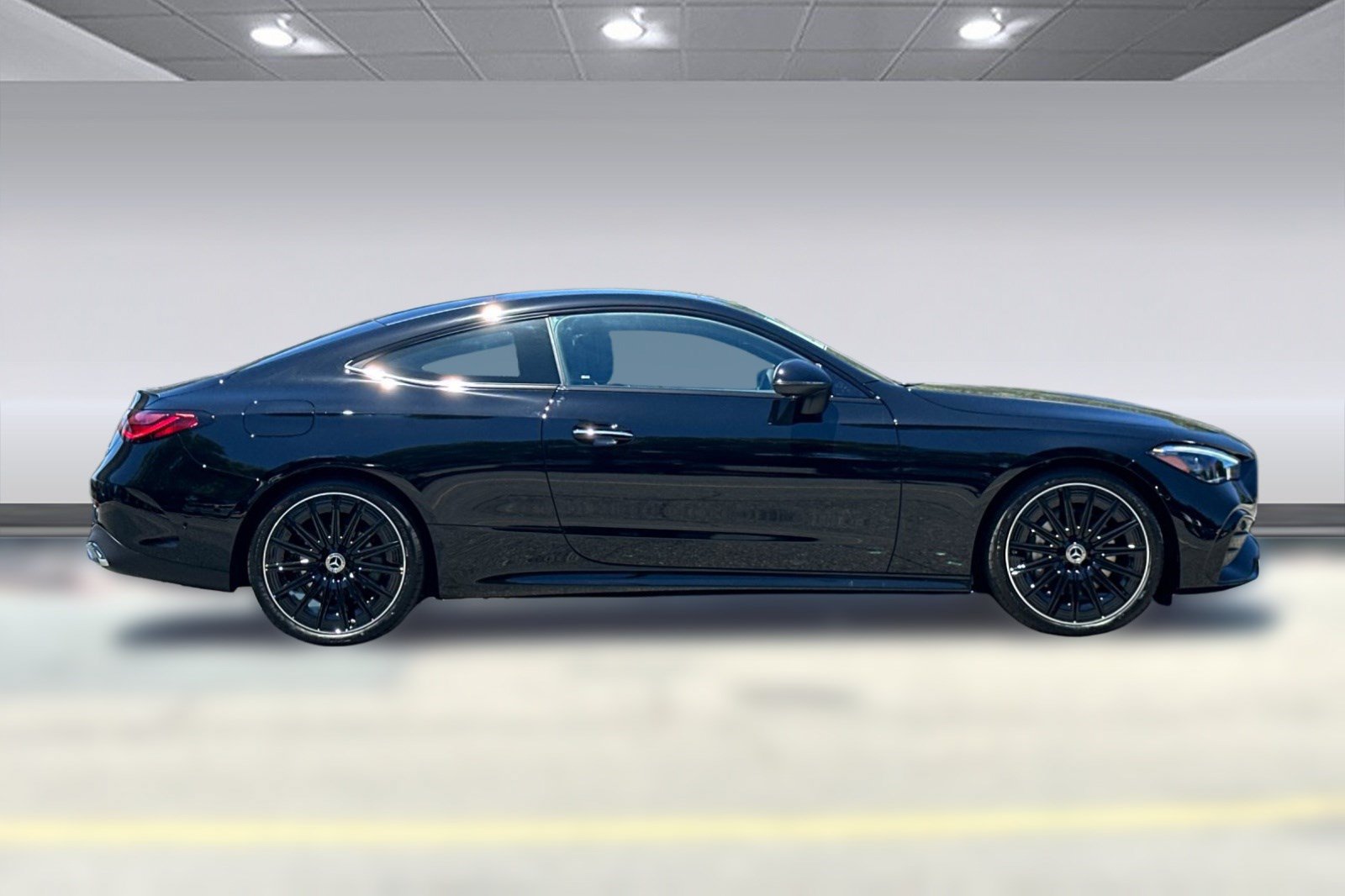 New 2026 Mercedes-Benz CLE 300 4MATIC Coupe image 8