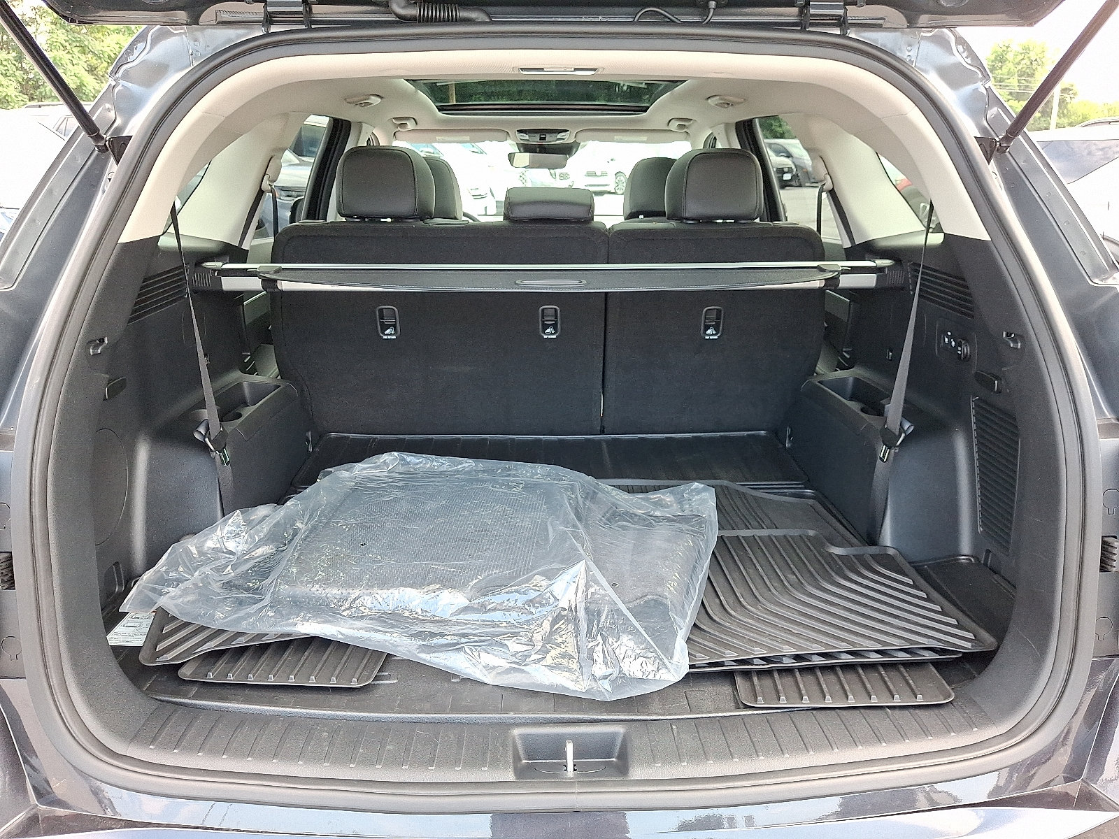 Certified 2025 Kia Sorento S w/ Panoramic Sunroof Package FWD image 30