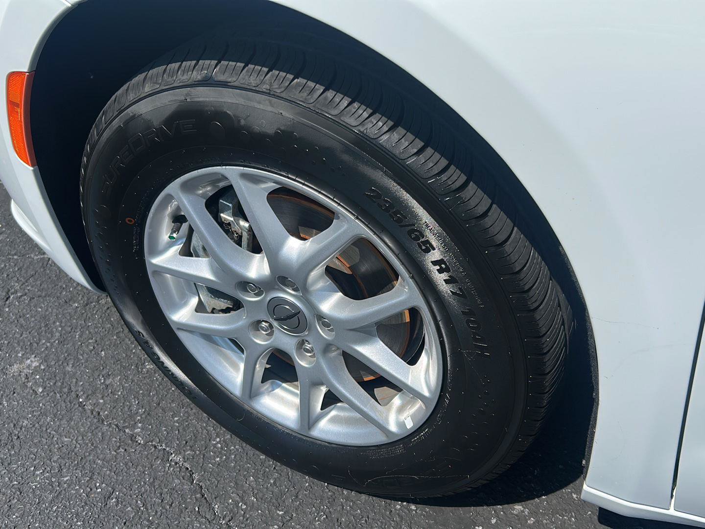 Used 2025 Chrysler Pacifica Select FWD image 3