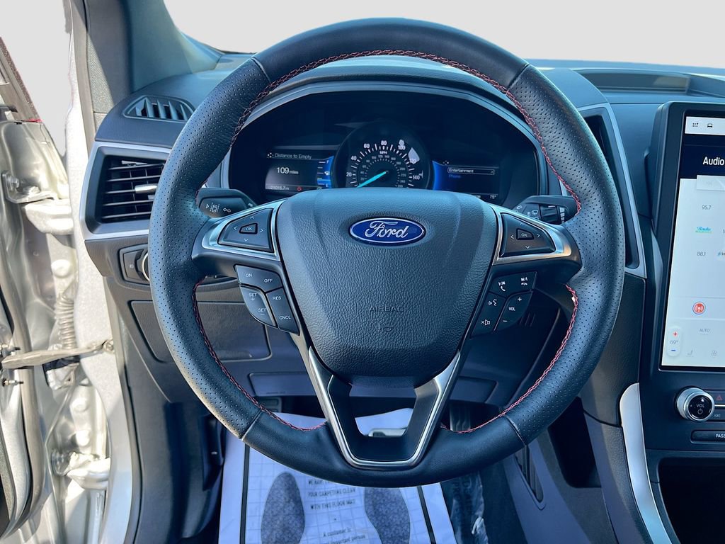 Used 2023 Ford Edge ST-Line AWD/4WD image 11