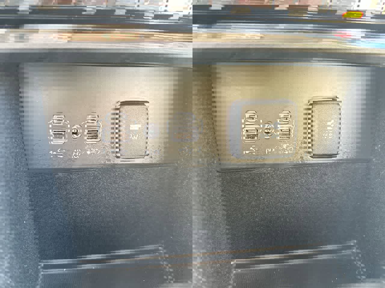 Used 2021 Jeep Grand Cherokee L Limited w/ Trailer Tow Group (B) image 36