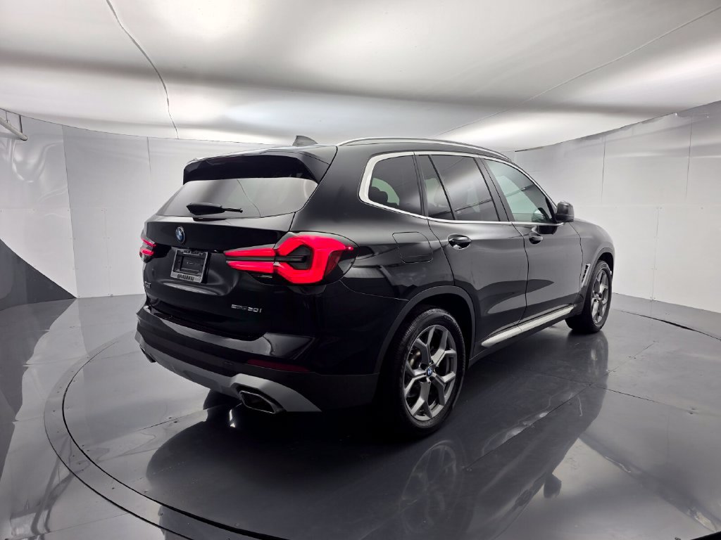 Certified 2024 BMW X3 sDrive30i w/ Convenience Package RWD image 6