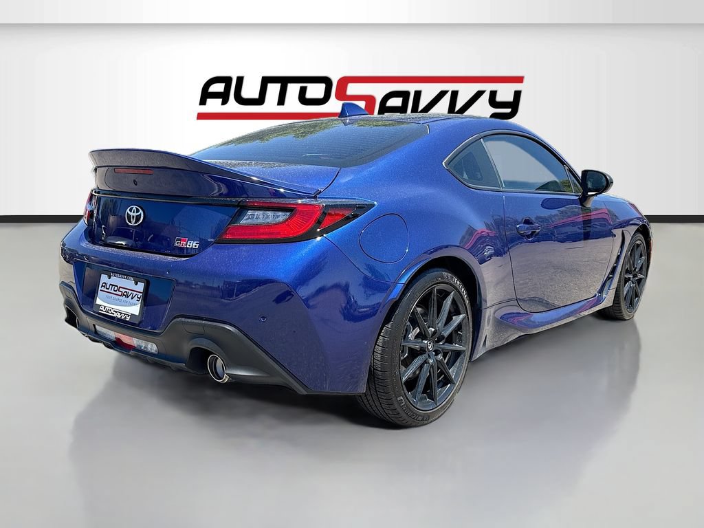 Used 2024 Toyota GR86 Premium RWD image 7