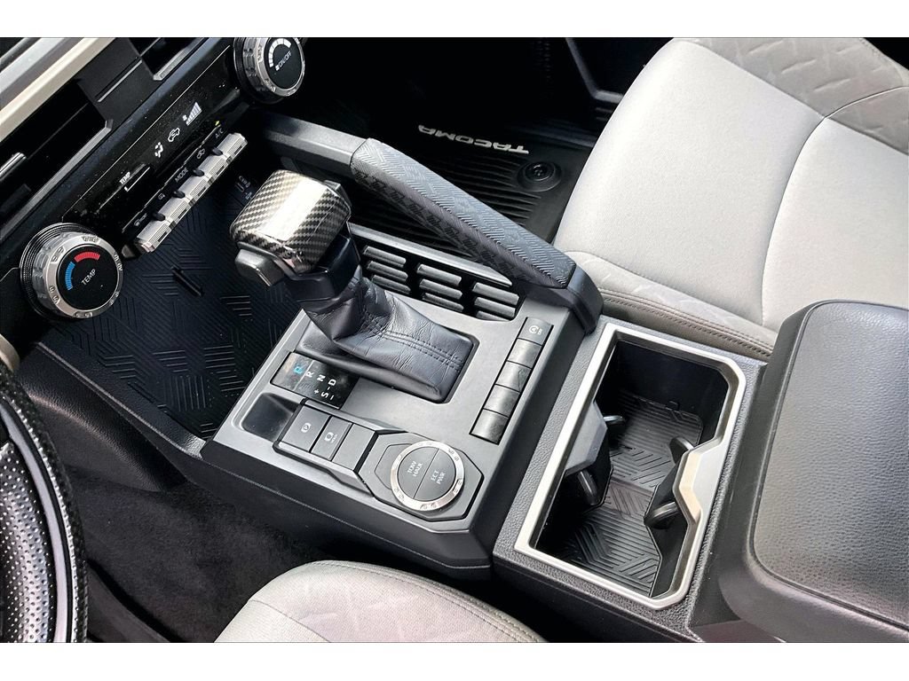 Used 2024 Toyota Tacoma SR5 RWD image 27