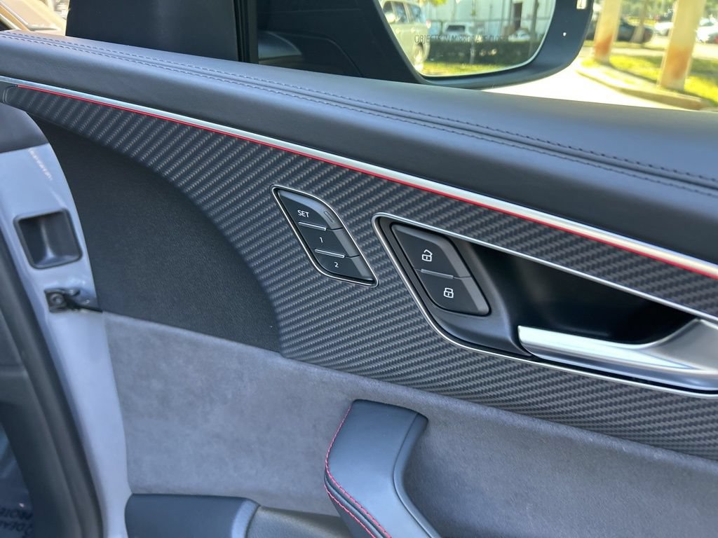 Used 2024 Audi RS Q8 AWD/4WD image 28