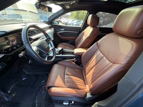 Used 2021 Audi e-tron Prestige w/ Prestige Package AWD/4WD image 13