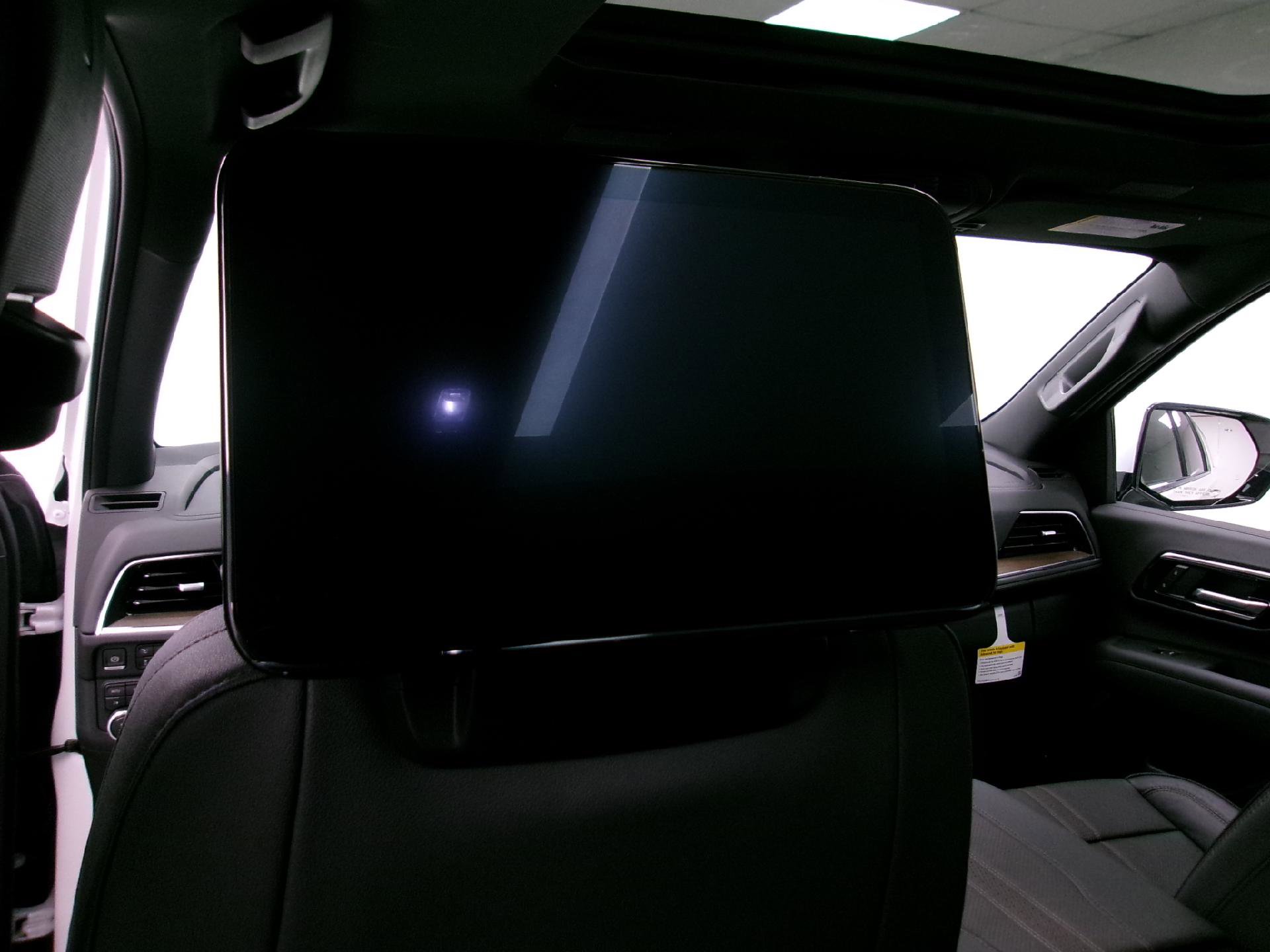 New 2025 Chevrolet Suburban High Country image 13