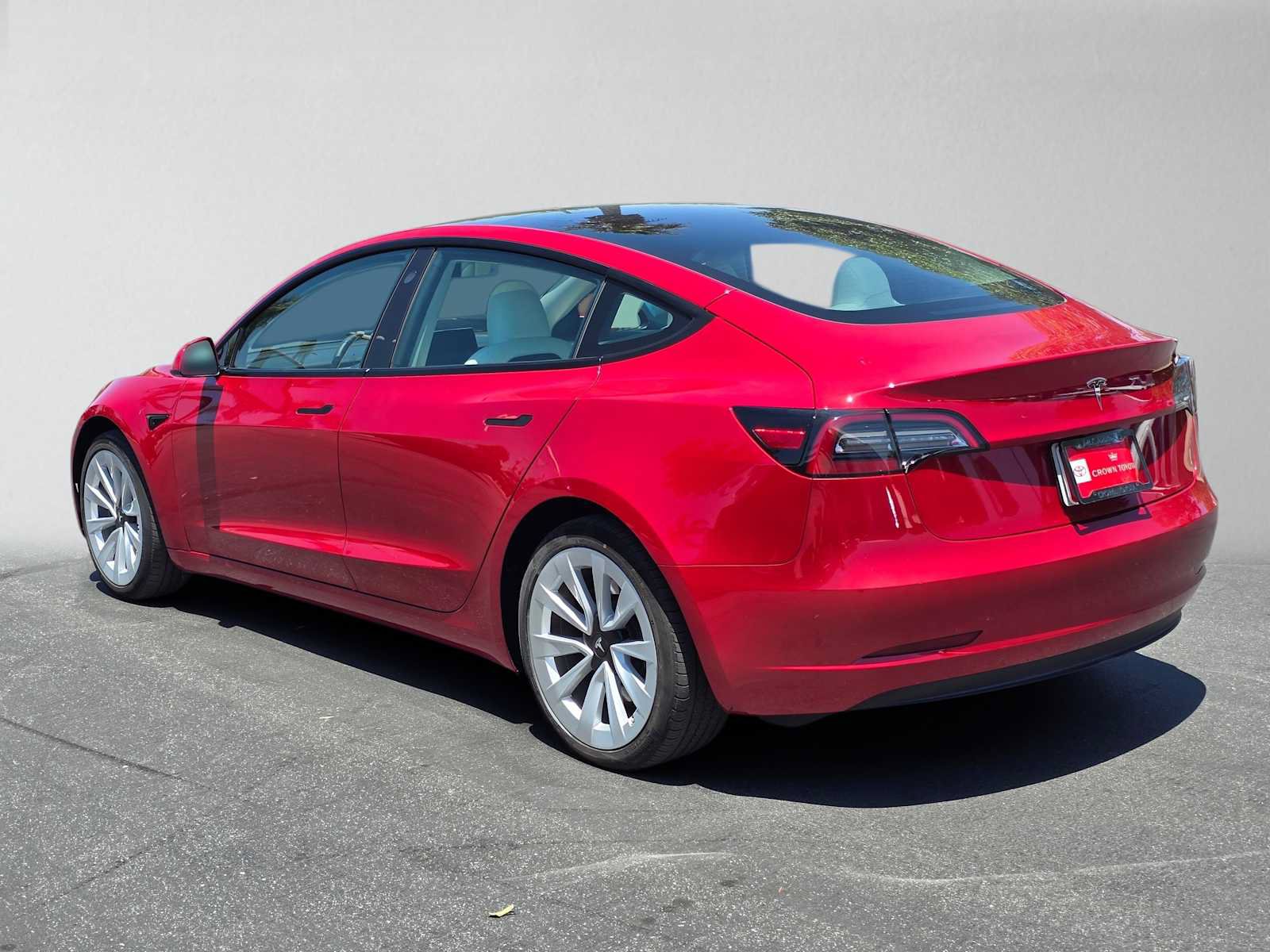 Used 2023 Tesla Model 3 Standard Range RWD image 5