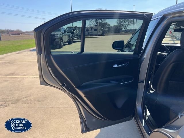 Used 2024 Cadillac XT4 Premium Luxury image 13