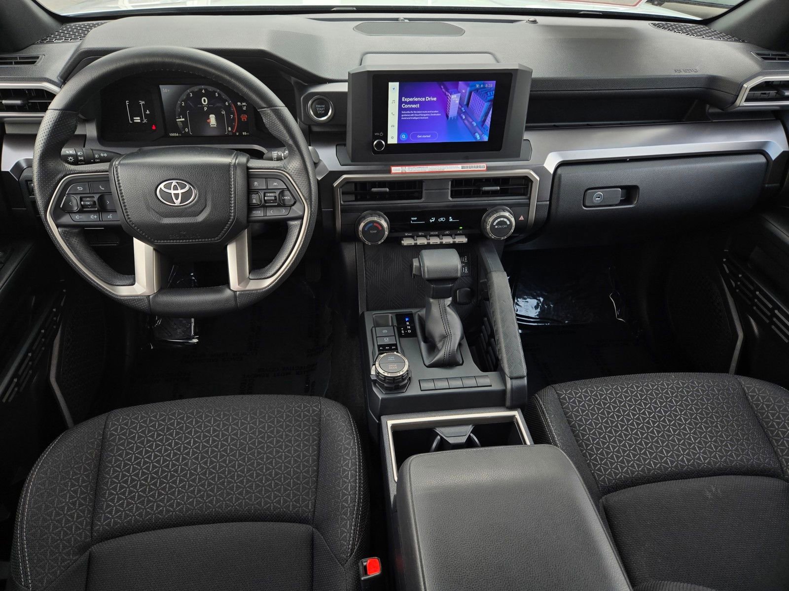 Used 2025 Toyota 4Runner SR5 AWD/4WD image 13