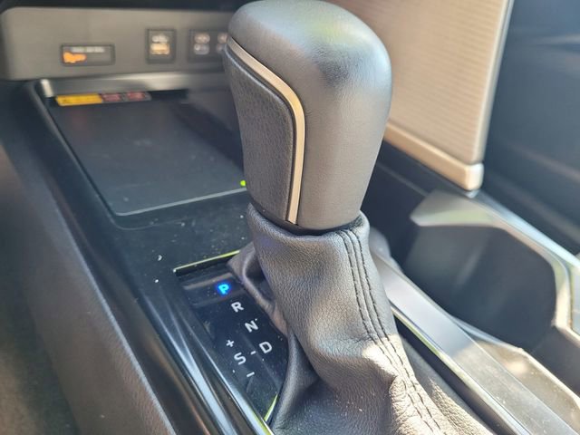 Used 2025 Toyota Camry SE image 21