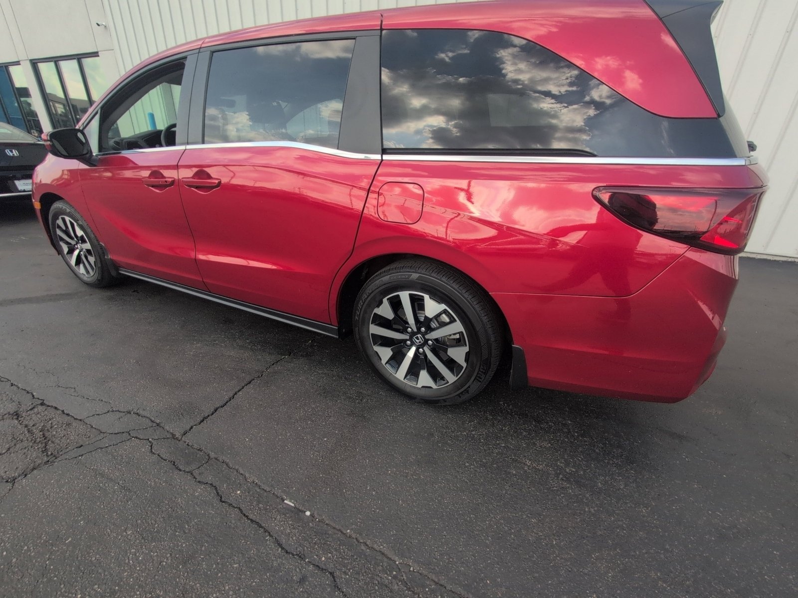 Used 2025 Honda Odyssey EX-L image 22