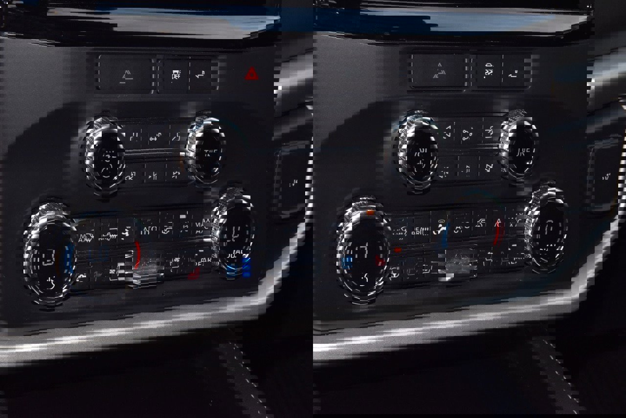 Used 2022 Ford Expedition Max XLT image 30