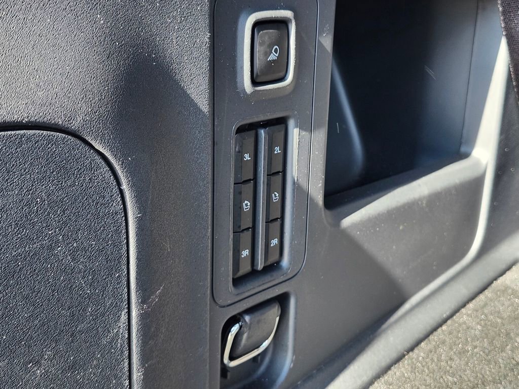 Certified 2025 Ford Expedition Platinum image 37