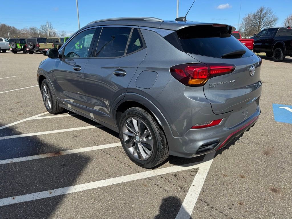 Used 2020 Buick Encore GX Essence w/ Sport Touring Package AWD/4WD image 7