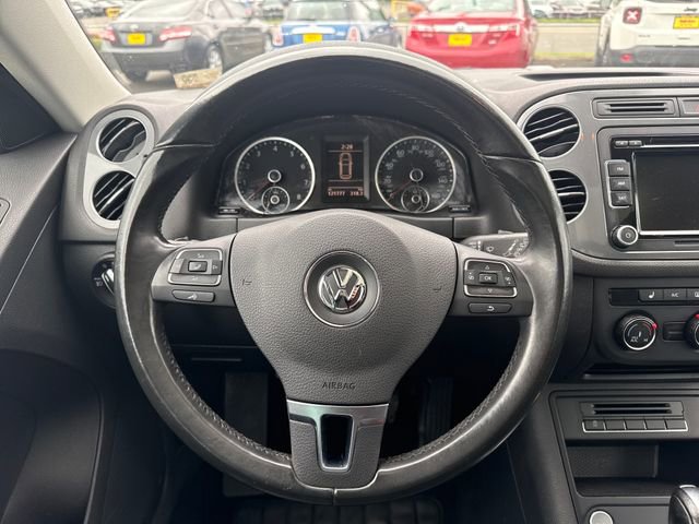 Used 2015 Volkswagen Tiguan SE AWD/4WD image 18