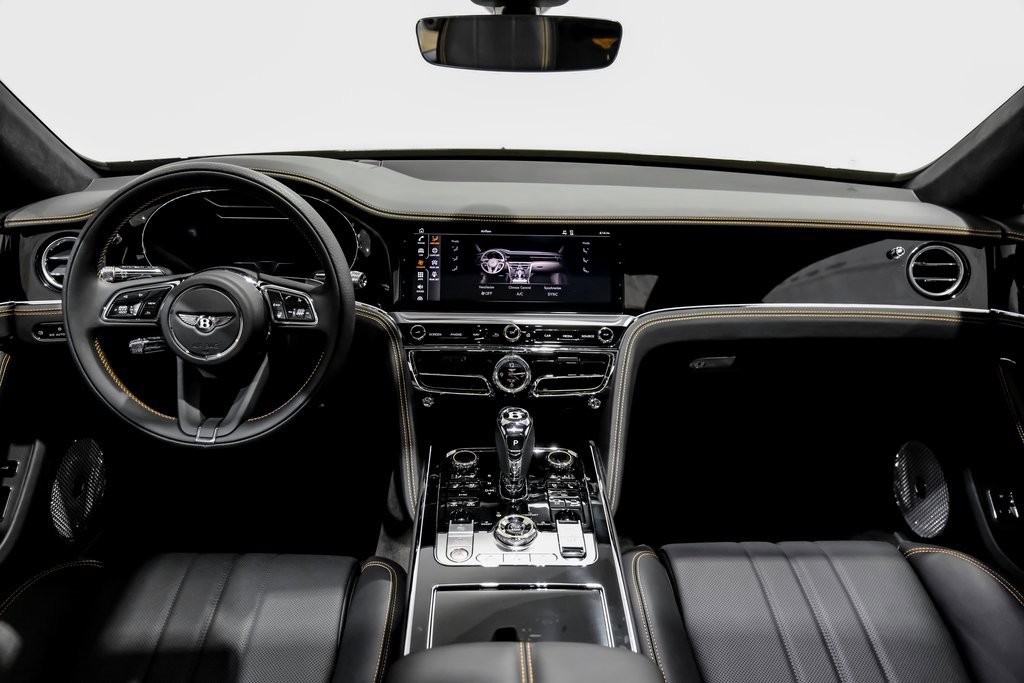 Used 2024 Bentley Flying Spur V8 image 10
