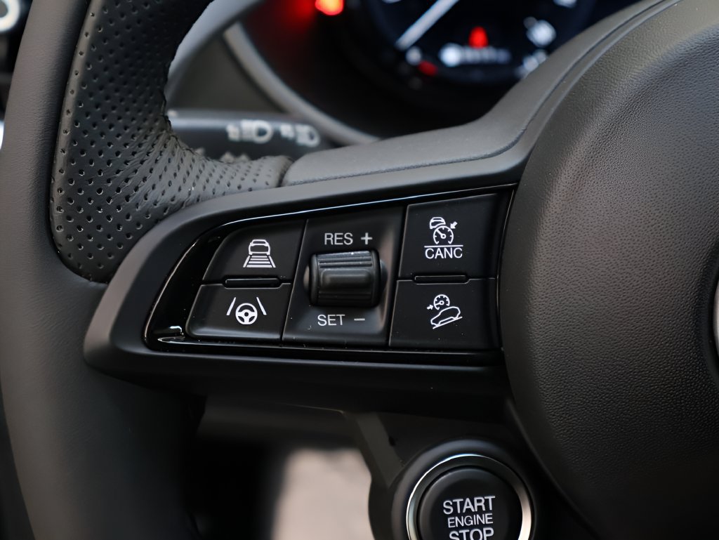 New 2026 Alfa Romeo Stelvio Sprint AWD/4WD image 28