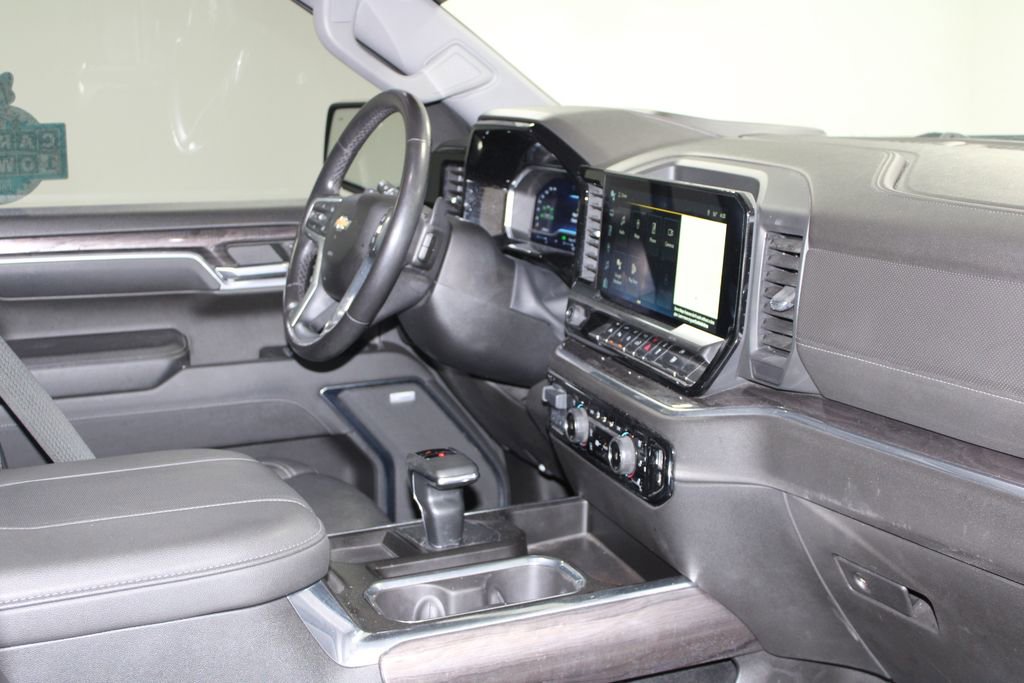 Used 2023 Chevrolet Silverado 1500 LTZ w/ LTZ Premium Package image 32