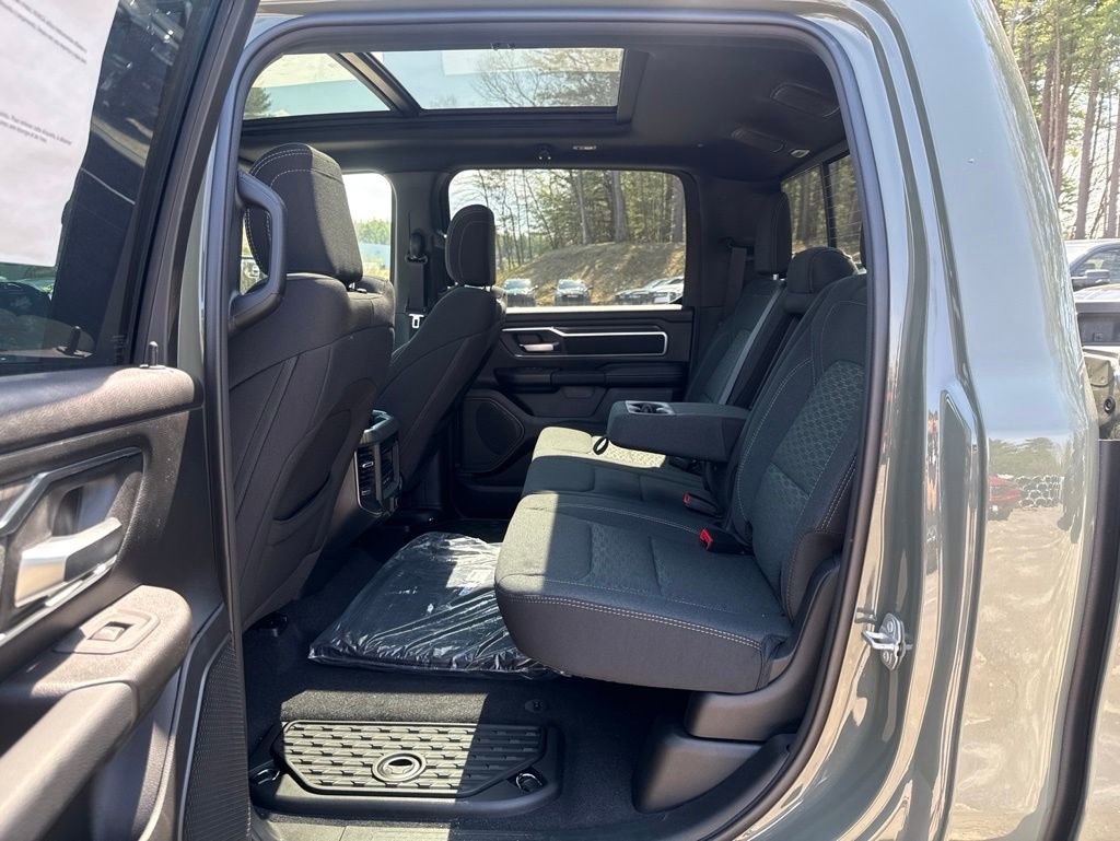 New 2026 RAM 1500 4x4 Crew Cab image 24