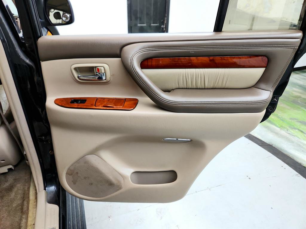 Used 1998 Lexus LX 470 4WD image 28