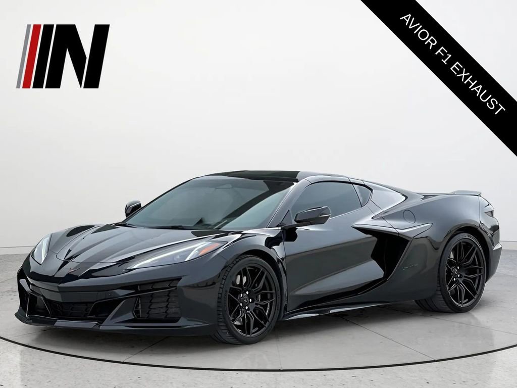 Used 2025 Chevrolet Corvette Z06 image 1