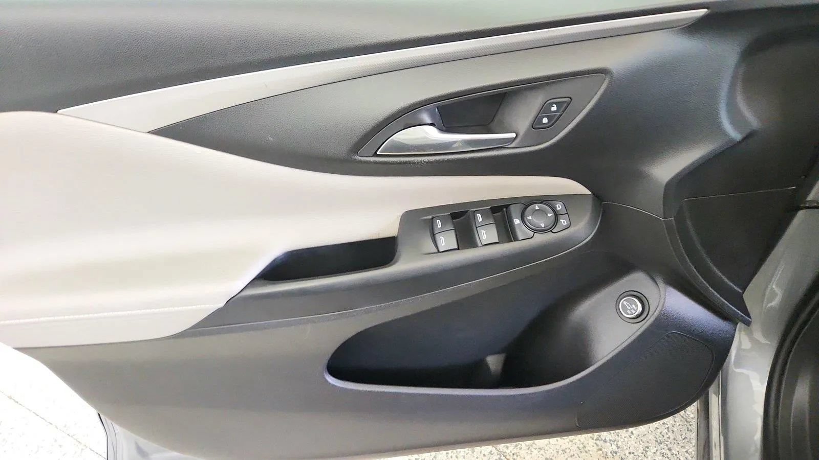 Used 2024 Buick Envista Avenir FWD image 25