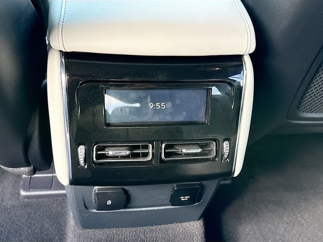 Used 2025 Lincoln Aviator 2WD image 25