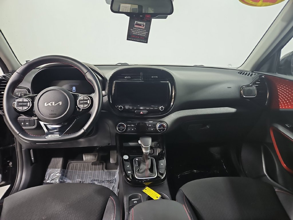 Used 2023 Kia Soul GT-Line w/ GT-Line Technology Package FWD image 13