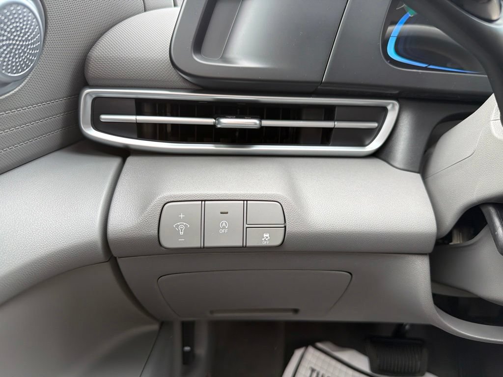 New 2026 Hyundai Elantra SE FWD image 28