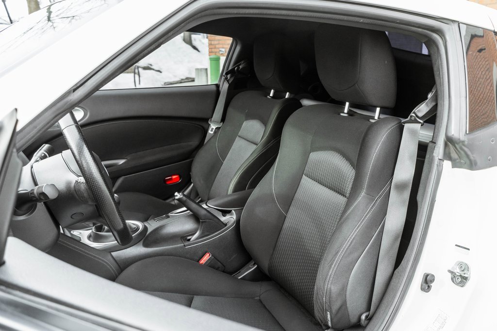 Used 2016 Nissan 370Z Touring image 7