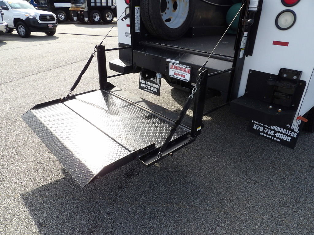 Used 2015 Ford F450 XL w/ Power Equipment Group image 46