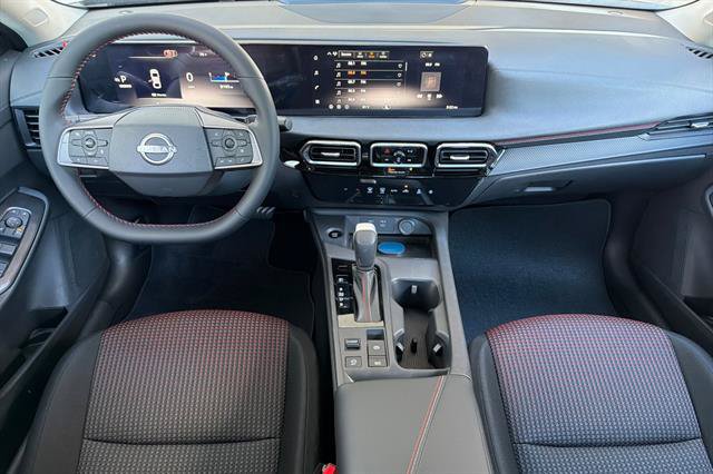 New 2027 Nissan Sentra SR w/ Floor Mat Package FWD image 14