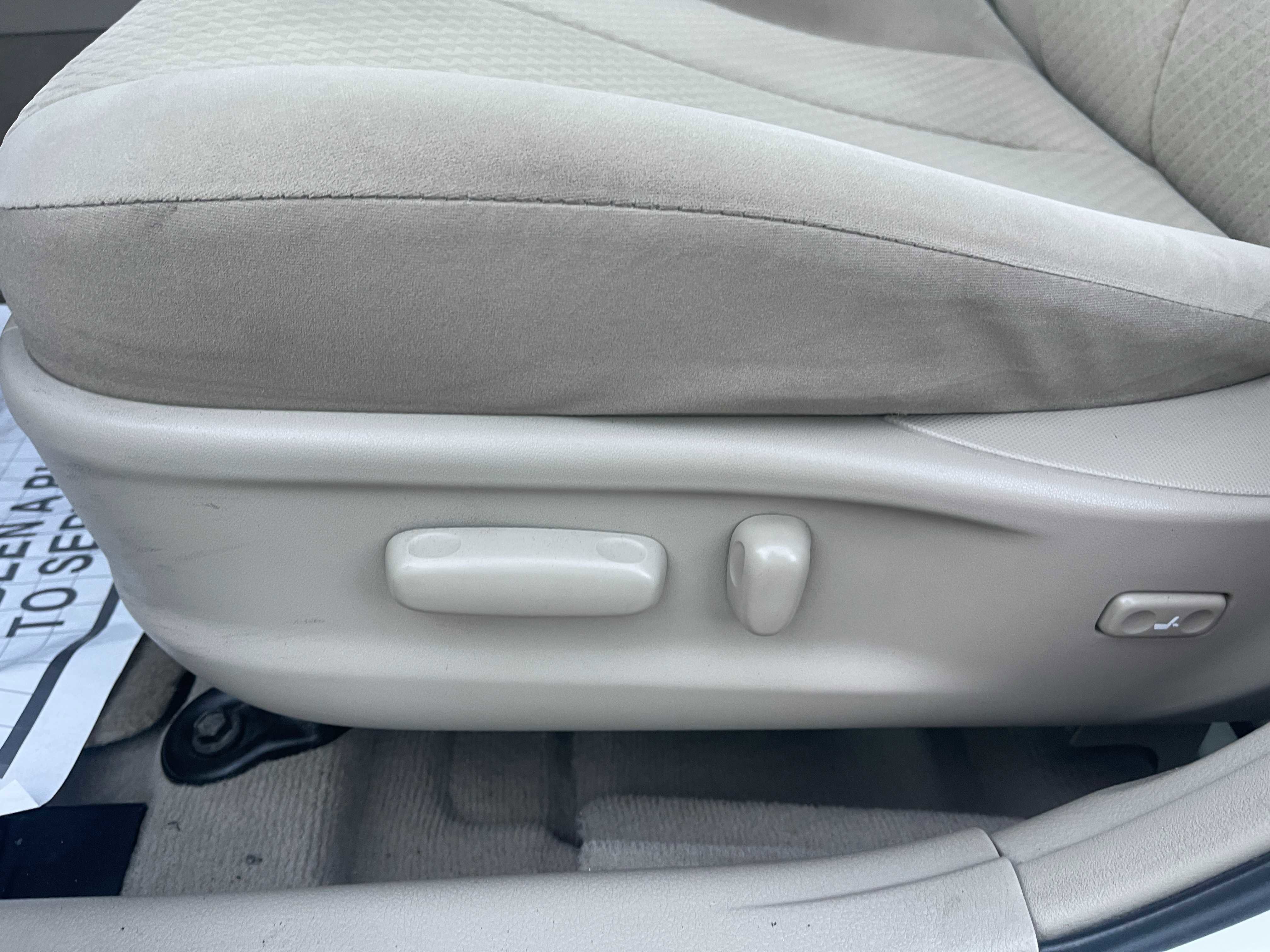 Used 2007 Toyota Camry LE FWD image 19