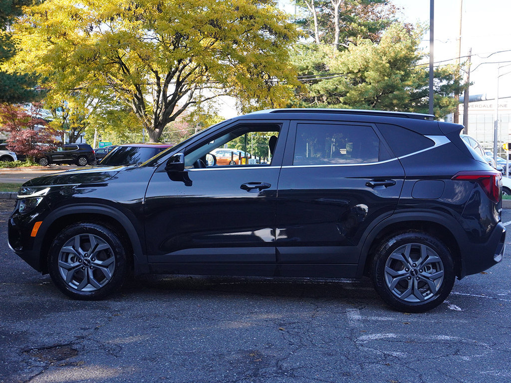 Used 2024 Kia Seltos S AWD/4WD image 17