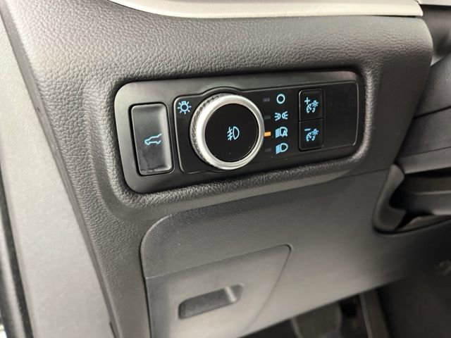 Used 2023 Ford Explorer XLT w/ Equipment Group 202A image 30