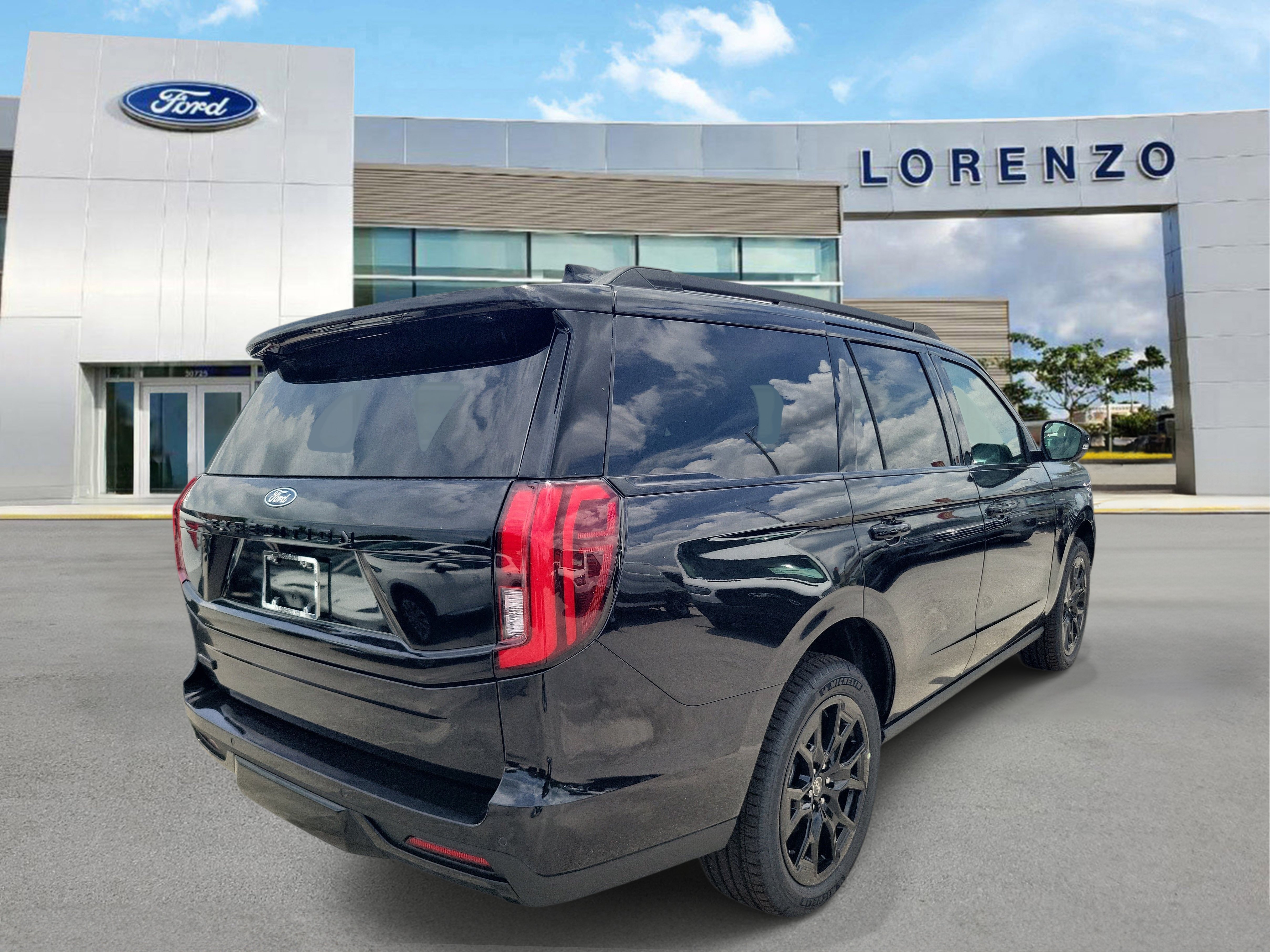 New 2027 Ford Expedition Platinum AWD/4WD image 4
