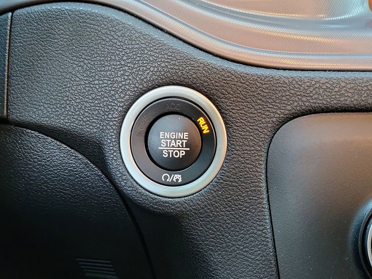 Used 2023 Dodge Charger SXT image 18