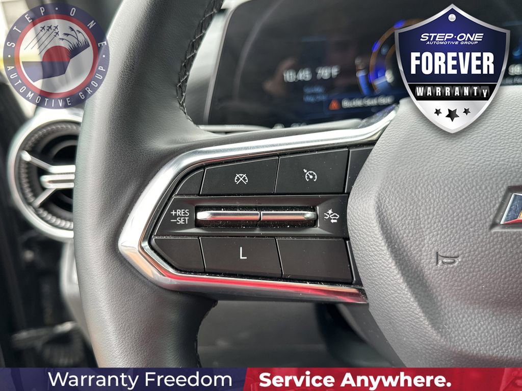 Used 2025 Chevrolet Equinox LT FWD image 20