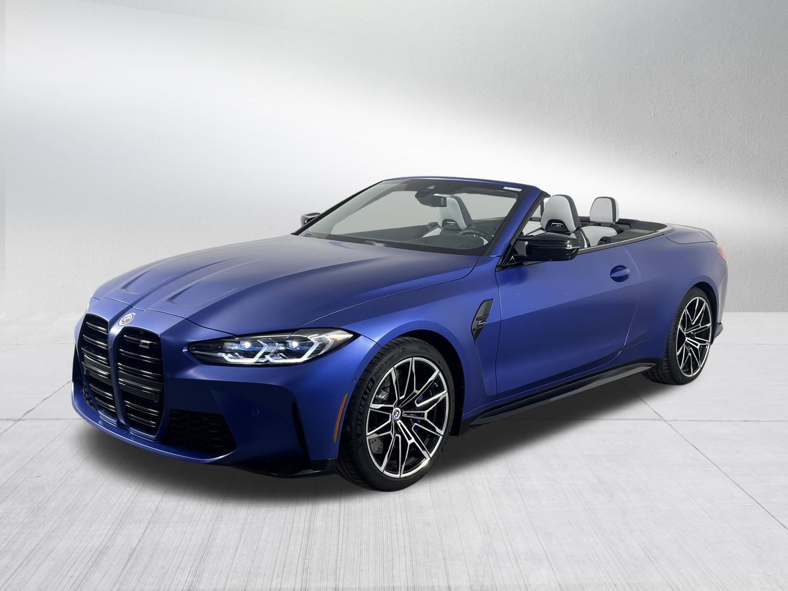 Used 2022 BMW M4 xDrive Competition w/ M Driver's Package video 3