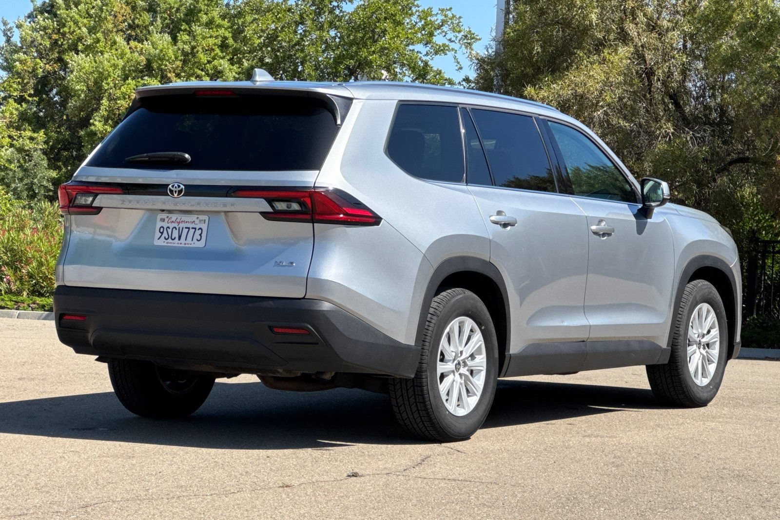 Certified 2025 Toyota Grand Highlander FWD image 4