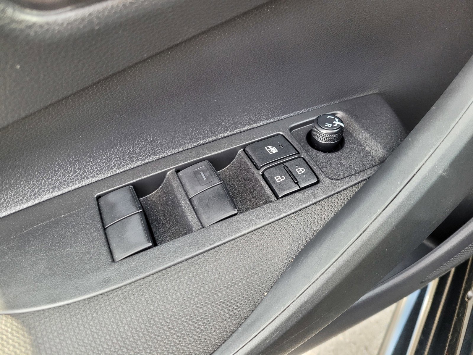 Used 2025 Toyota Corolla Core image 17