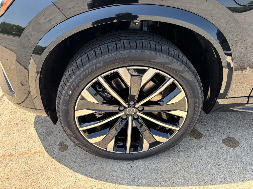 New 2026 Volvo XC90 T8 Ultra w/ Protection Package Premier AWD/4WD image 9