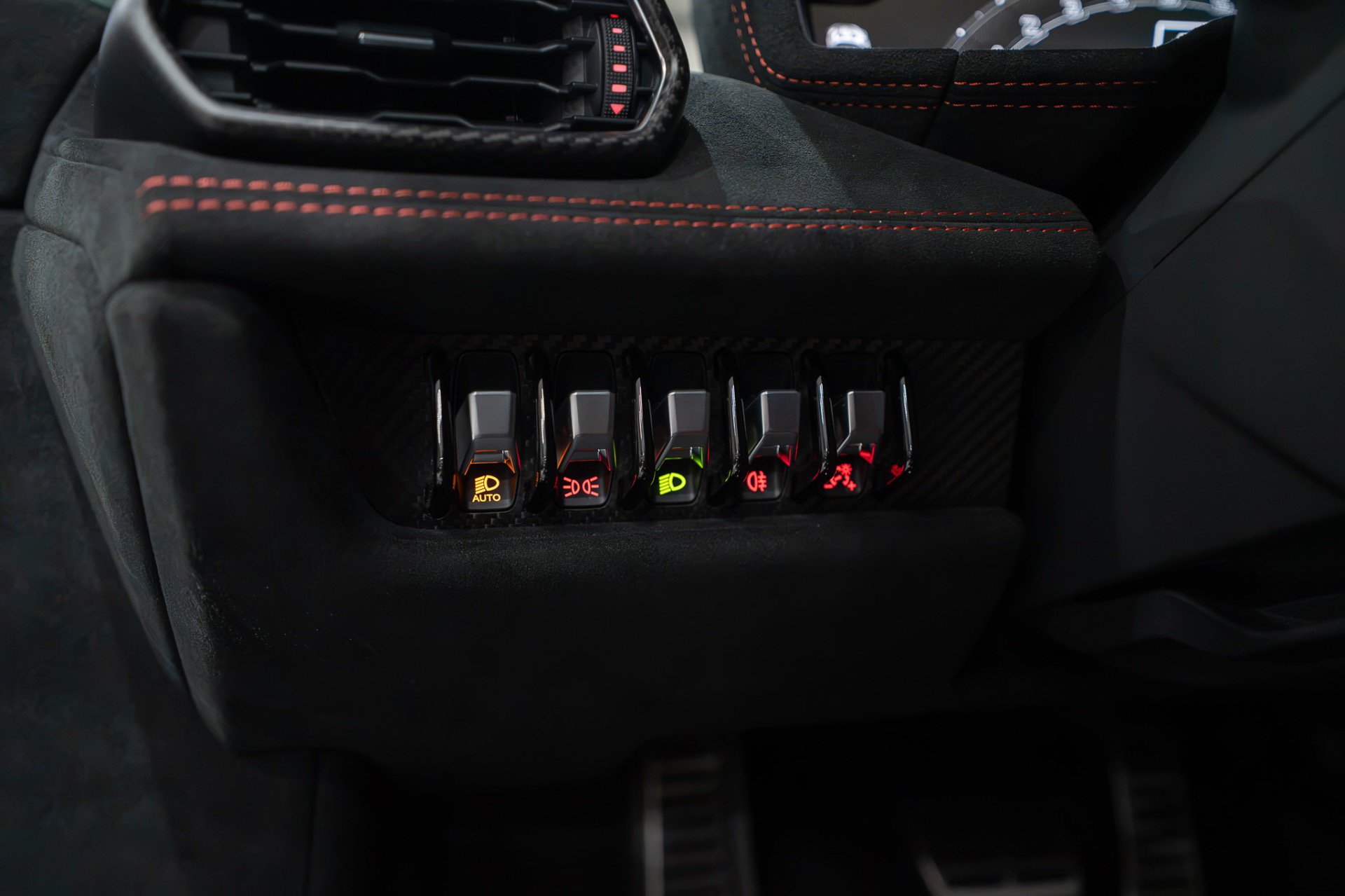 Used 2023 Lamborghini Huracan STO RWD image 12