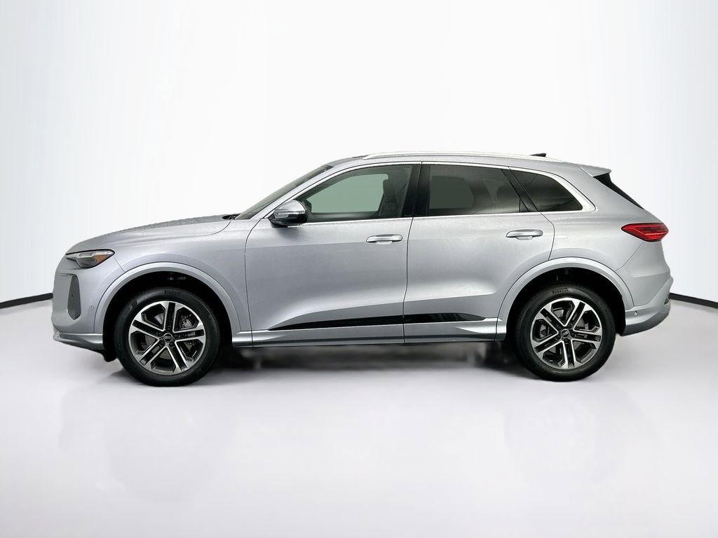 Certified 2025 Audi Q5 Premium Plus w/ Premium Plus image 9