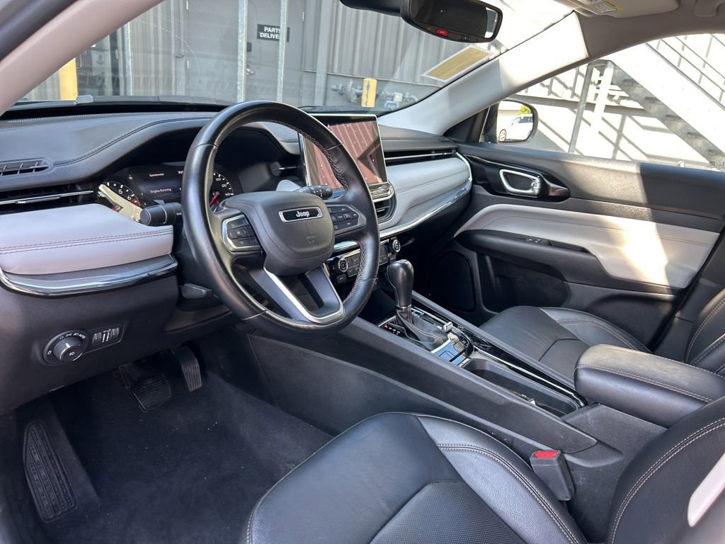 Certified 2022 Jeep Compass Limited image 36