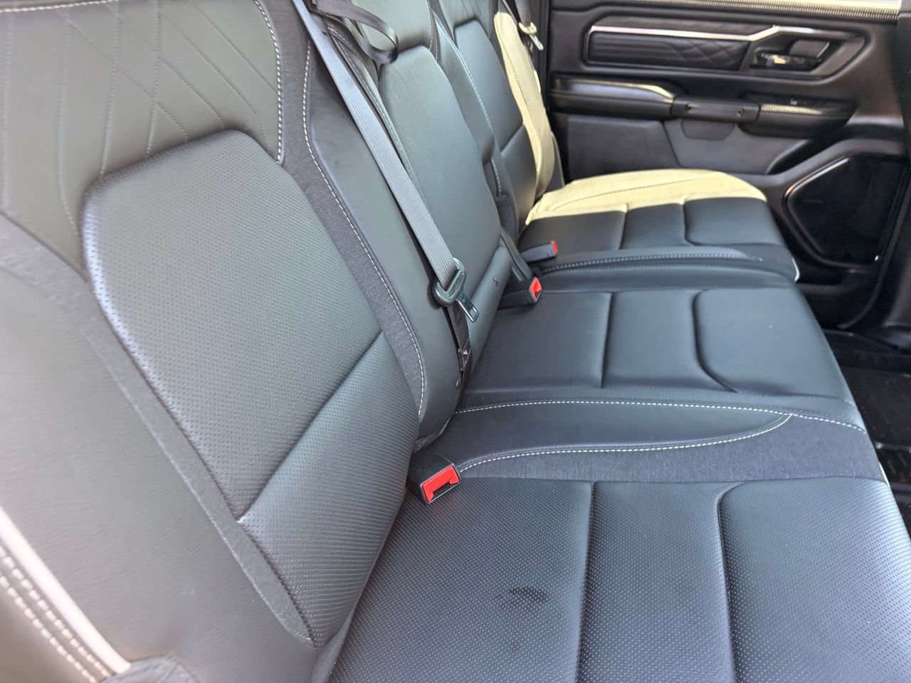Used 2025 RAM 1500 Limited AWD/4WD image 15
