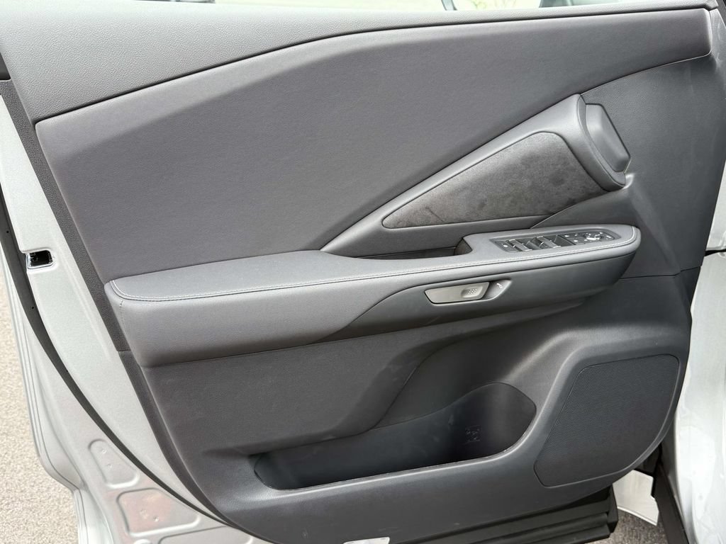 New 2026 Lexus TX 500h AWD image 19