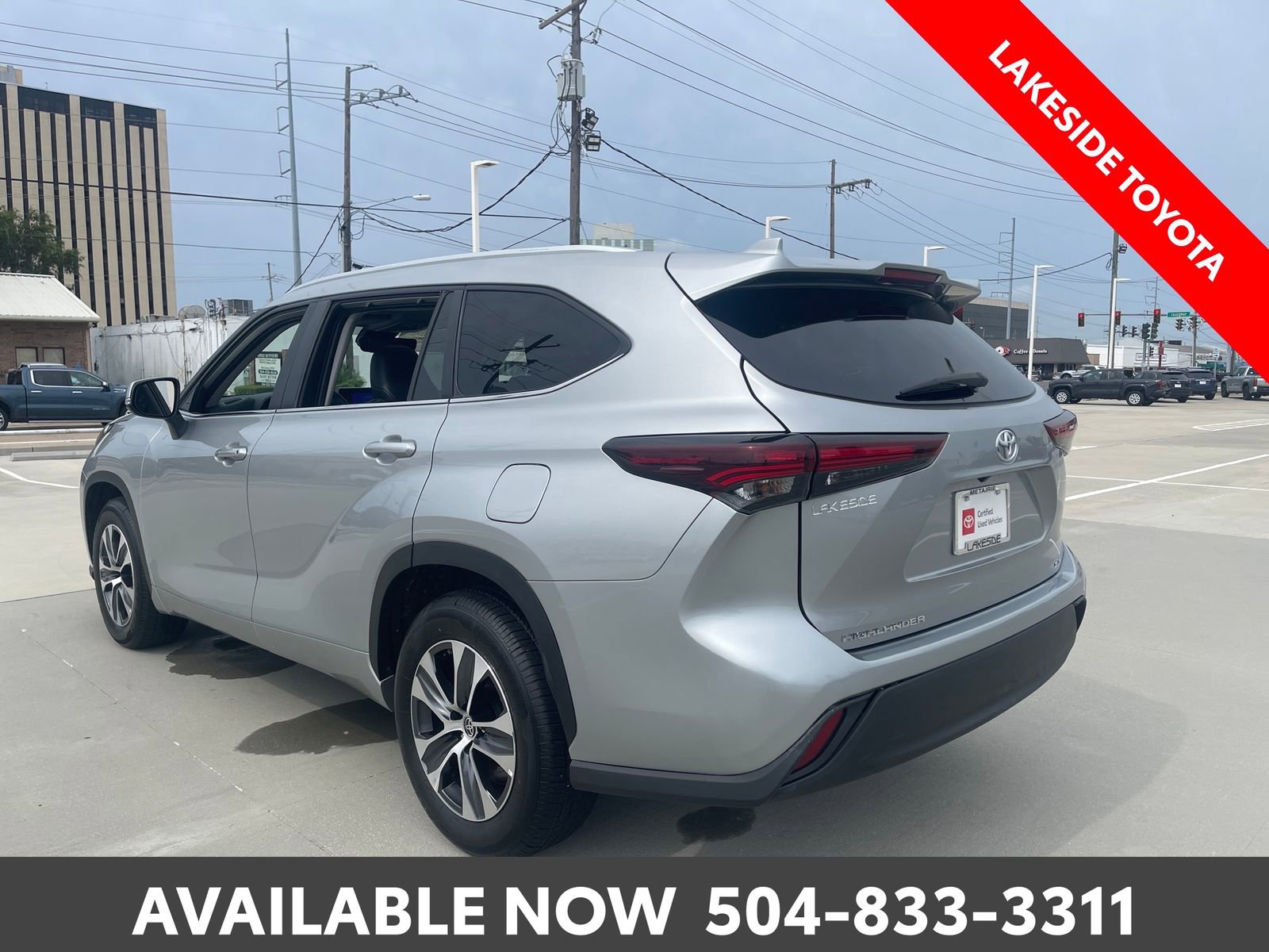 Certified 2024 Toyota Highlander XLE FWD image 4