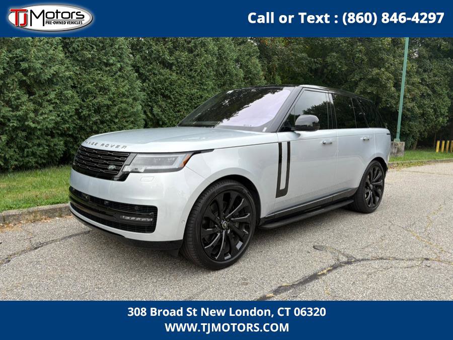 Used 2023 Land Rover Range Rover SE image 2